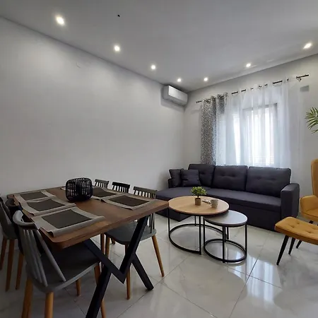 Avia Apartment