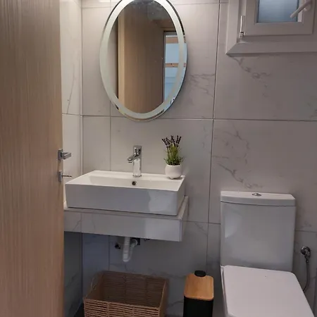 Avia Apartment *