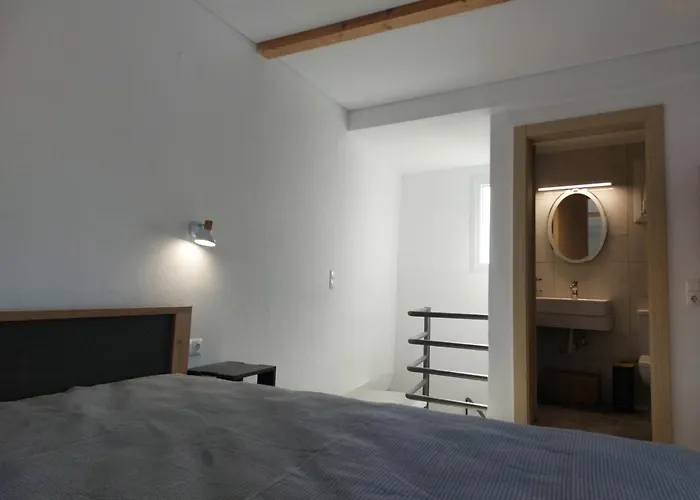 Apartament Avia *